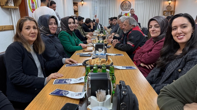 Erzincan'da gazeteciler iftar programında bir araya geldi