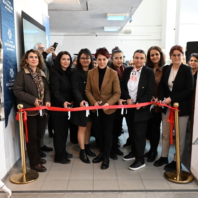 Başkan Çerçioğlu'ndan Dünya Kadınlar Günü dolayısıyla 'Kadının İzi' sergisi