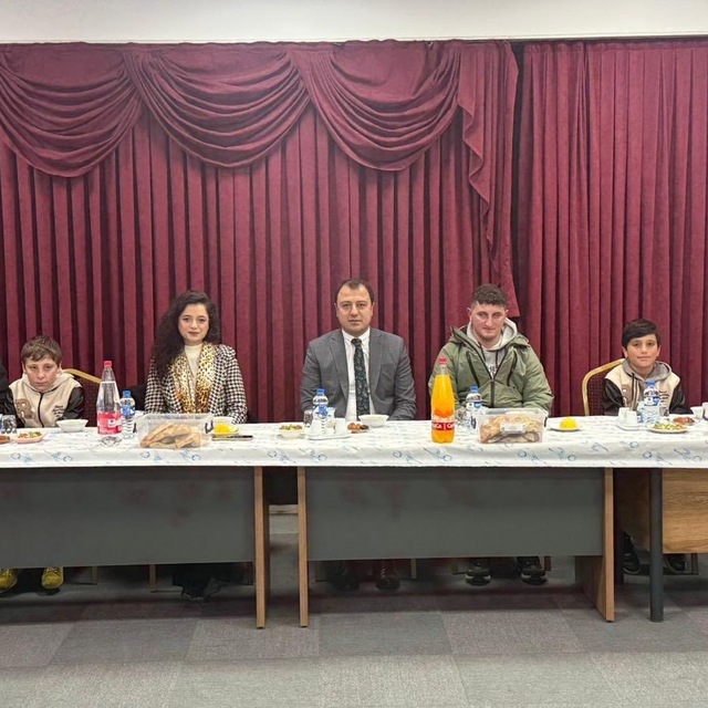 Aydıntepe Kaymakamı çocuklarla iftar sofrasında buluştu