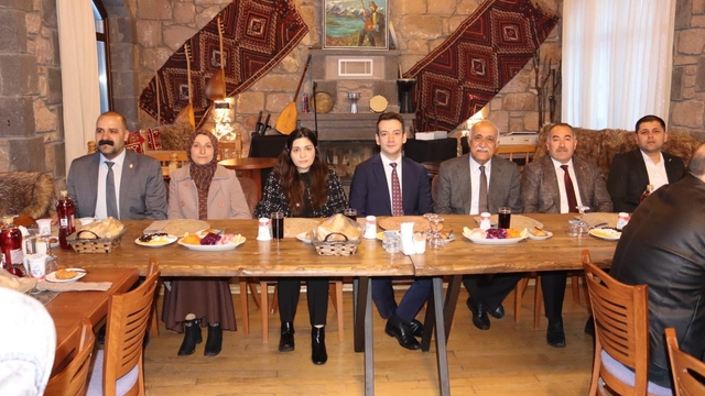 Çıldır'da şehit yakınları ve gaziler iftar sofrasında buluştu