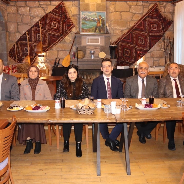 Çıldır'da şehit yakınları ve gaziler iftar sofrasında buluştu