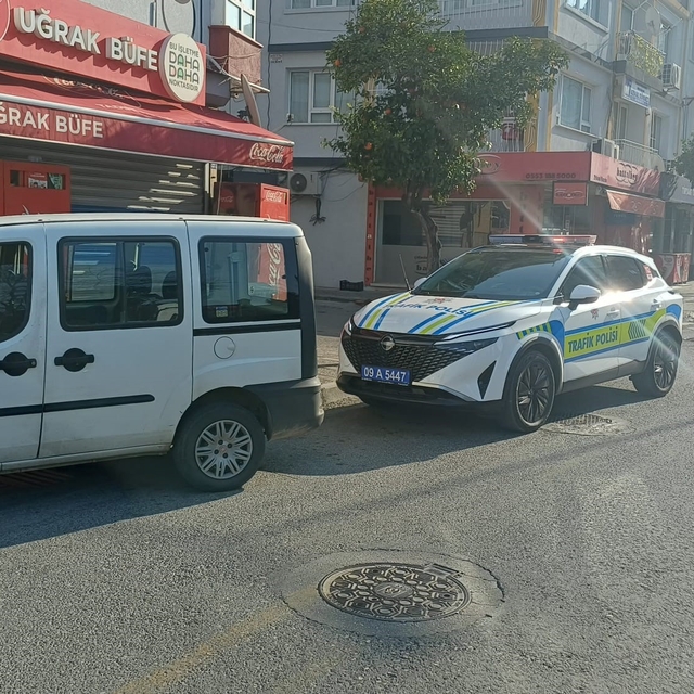 Ticari araçla çarpışan motosiklet sürücüsü yaralandı