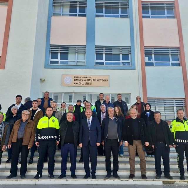 Bilecik'te servis şoförlerine trafik eğitimi