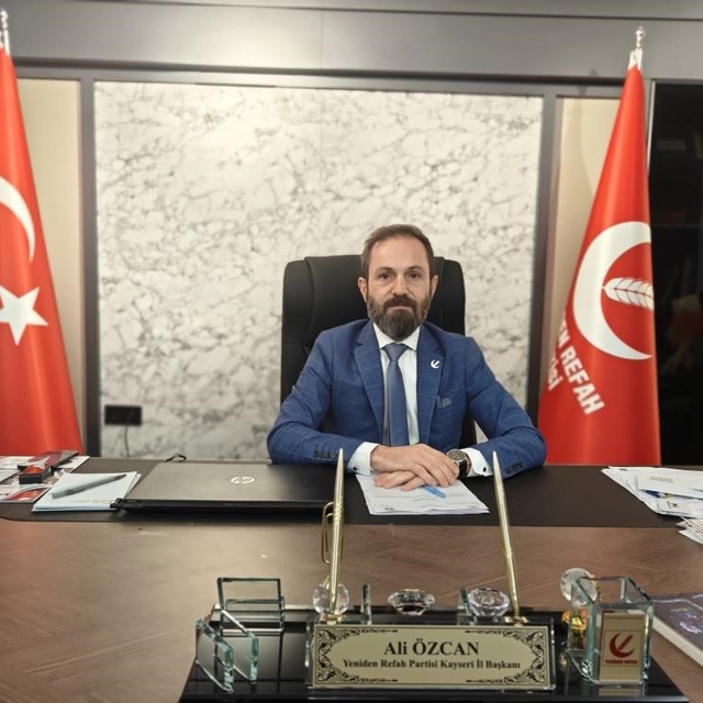 Özcan, "Şehrimiz için bir araya gelmeye razıyız"
Yeniden Refah Partisi İl B...