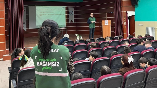 Bayburt'ta Yeşilay Haftası dolayısıyla çeşitli etkinlikler yapıldı