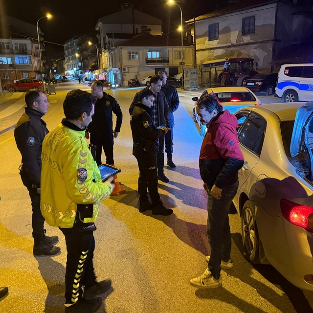 Hisarcık'ta modifiyeli ve çevreye rahatsızlık veren araçlara sıkı denetim