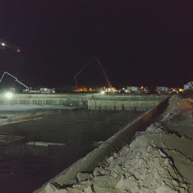 İnşaatta yaklaşık 7 metre yükseklikten düşen işçi yaralandı