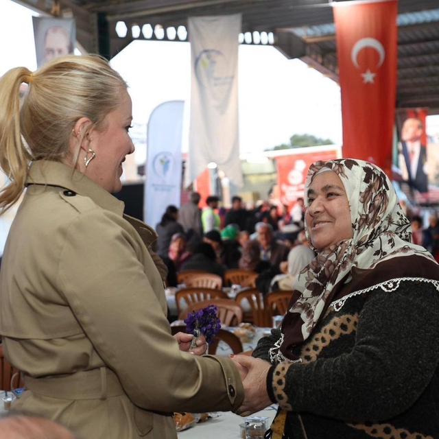 Merkezefendi'nin iftar sofrası bu kez İlbade Mahallesi'ne kuruldu