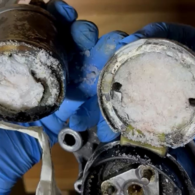 Uyuşturucuyu marş dinamosunun içine gizlemiş