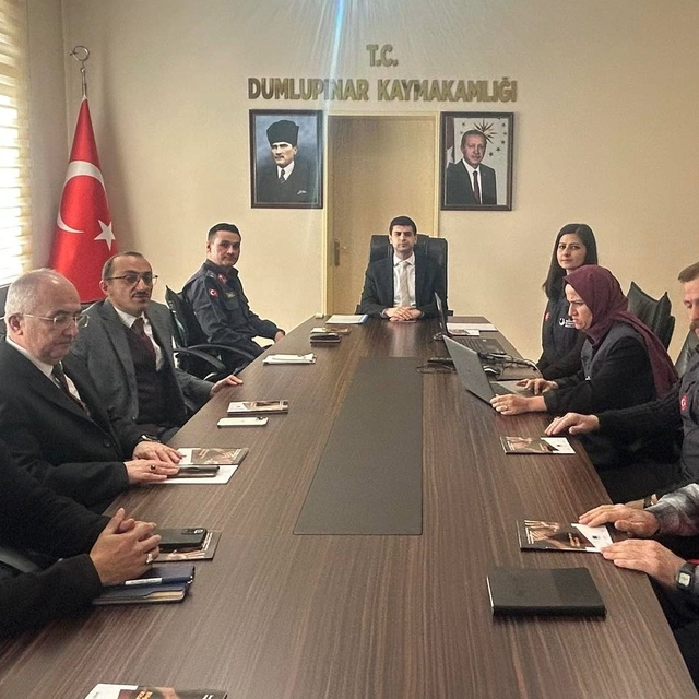 Dumlupınar'da insan ticaretiyle mücadele toplantısı