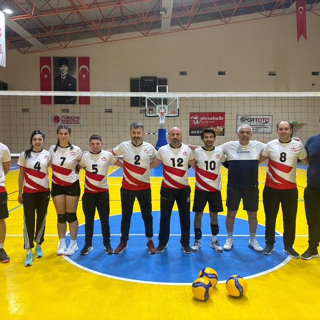 Burhaniye'de Ramazan coşkusuna spor heyecanıda eşlik ediyor