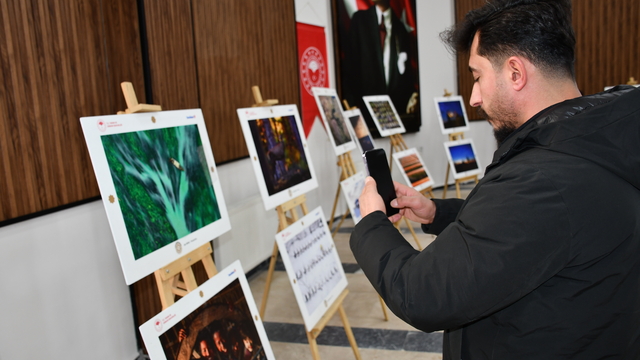 Hakkari'de "15. Uluslararası Tarım, Orman ve İnsan" fotoğraf sergisi açıldı