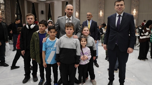 Niğde'de Gönül Sofraları yetim çocuklar için kuruldu