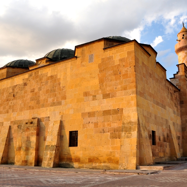 800 yıllık Selçuklu camisi meraklılarını bekliyor