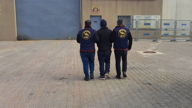 Kesinleşmiş 11'er yıl cezayla aranan 3 şahıs yakalandı