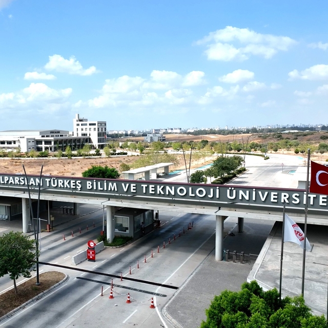 ATÜ'de yönetim ve bilimin mutfağı kadınlara emanet