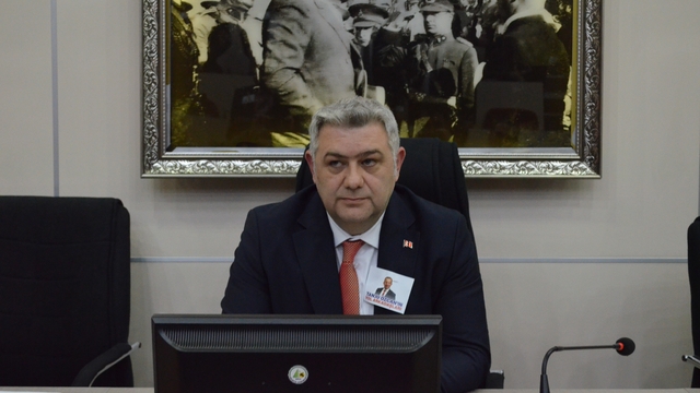 Görevden uzaklaştırılan Tanju Özcan'ın yerine yeni başkanvekili seçildi