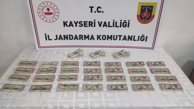 Kayseri'de sahte 192 bin 250 dolar ele geçirildi