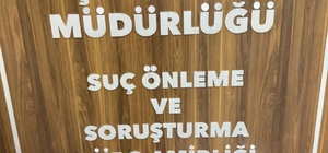 İzmir'de gasp ve yağma iddiasıyla 3 şüpheli yakalandı