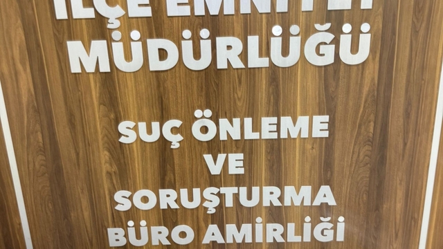 İzmir'de gasp ve yağma iddiasıyla 3 şüpheli yakalandı