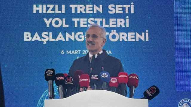 Bakan Uraloğlu: Demiryolu ağımızı 2053 yılına kadar, 28 bin 590 kilometreye yükseltmeyi planladık