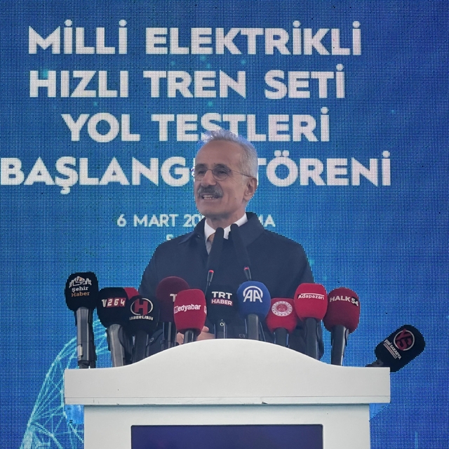 Bakan Uraloğlu: Demiryolu ağımızı 2053 yılına kadar, 28 bin 590 kilometreye...