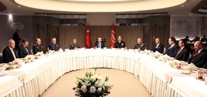 Bakan Güler, OYAK Yönetim Kurulu Başkanı Aksakallı ve beraberindekilerle iftarda buluştu