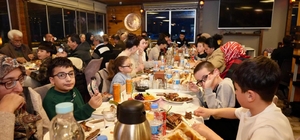 Üzümlü Kaymakamı Karadağ şehit ve gazi aileleriyle iftarda buluştu