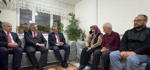 Bakan Tekin ve Bakan Çiftçi, cinayete kurban giden Fatma Nur öğretmenin ailesine taziyede bulundu