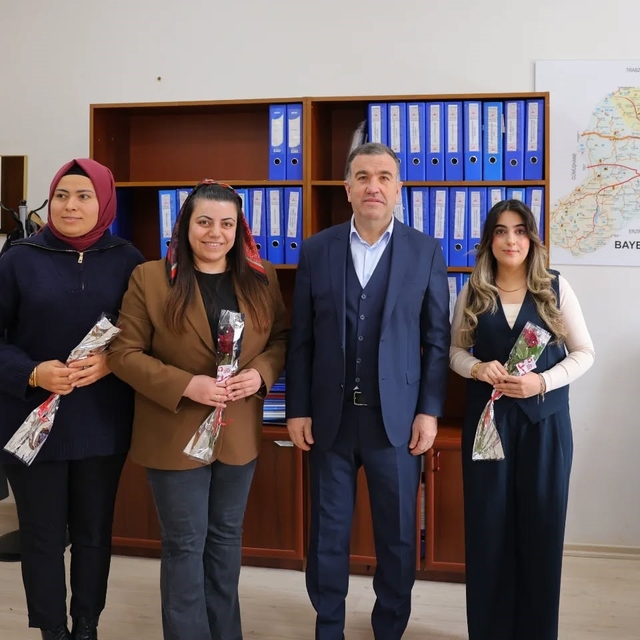 Bayburt Valisi Eldivan, 8 Mart Dünya Kadınlar Günü'nü kutladı