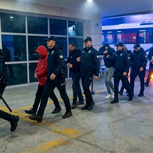 Manisa merkezli dolandırıcılık operasyonu: 10 tutuklama