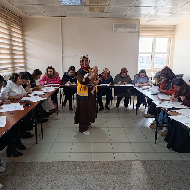 Erzincan İl Sağlık Müdürlüğü personeline temel ilk yardım eğitimi verildi