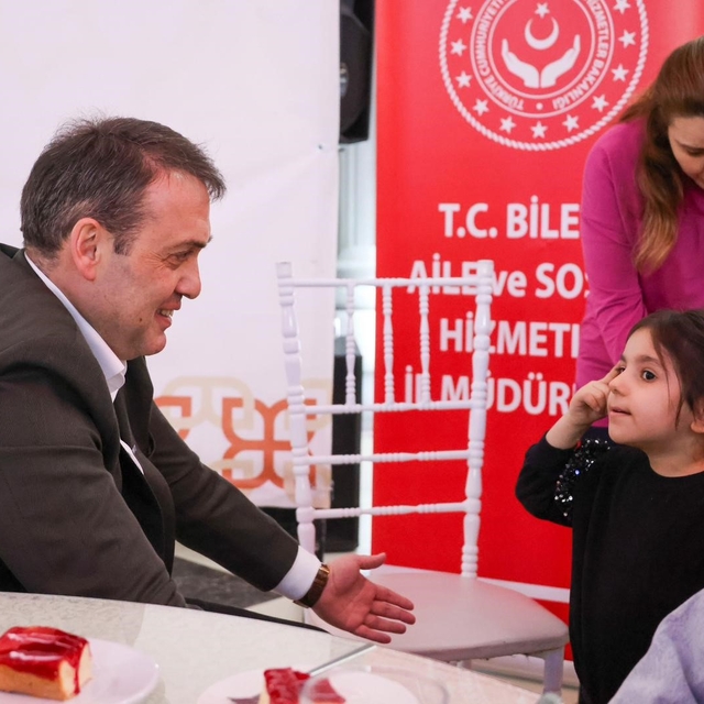 Vali Sözer, çocuk evlerinde kalan çocuklar ile iftar programında buluştu