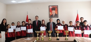 Bilecik'te ‘Floor Curling' başarı belgeleri sahiplerini buldu
