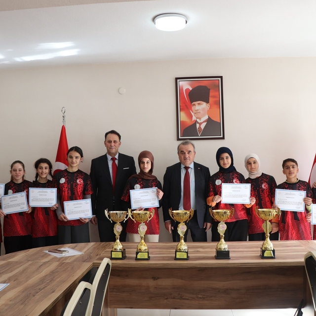 Bilecik'te 'Floor Curling' başarı belgeleri sahiplerini buldu