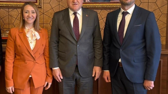 AK Partili belediye başkanları ilçelerin talepleri bakanlıklara taşıdı