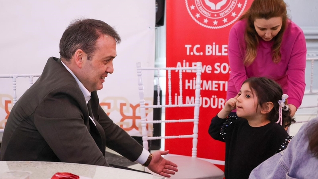 Vali Sözer, çocuk evlerinde kalan çocuklar ile iftar programında buluştu