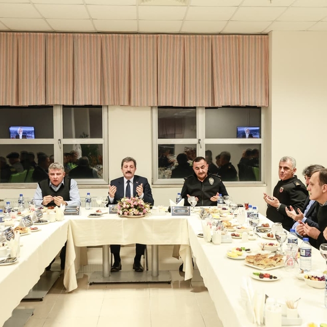 Emniyet teşkilatı iftarda buluştu: "Samsun'un huzuru için 7/24 görev başınd...