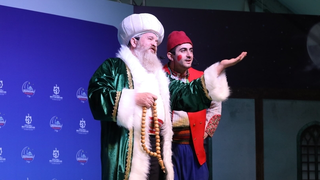 İzmit'in kalbi Ramazan Çadırı'nda atıyor