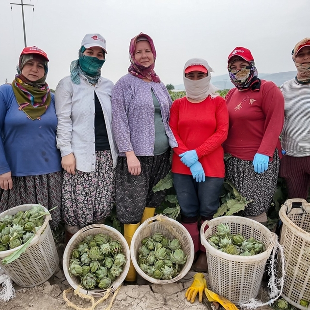 Başkan Yetişkin: "Efeler'i kadınların geleceğe umutla baktığı bir kent yapm...