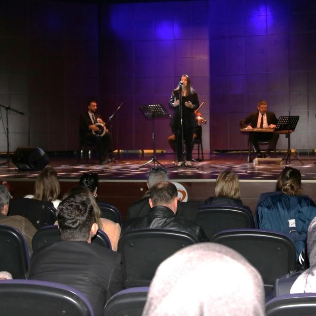 Kadın bestekarların eserlerinin seslendirildiği konser ilgiyle dinlendi