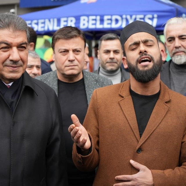 Türkiye'nin ilahi sesi Celal Karatüre'nin hayat hikayesi
Celal Karatüre'nin...