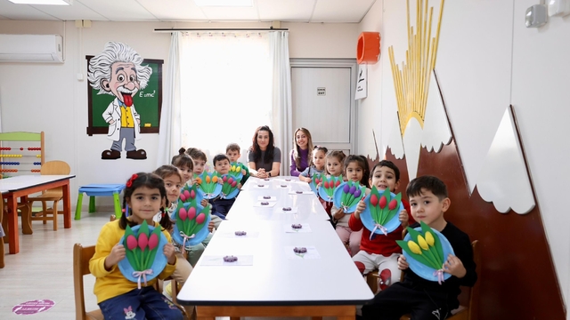 Didim'de miniklerden Kadınlar Günü'ne renkli dokunuş