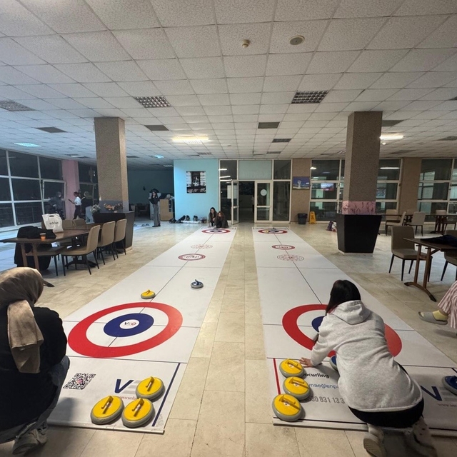 Aydın'da öğrenciler Kadınlar Günü'nü sporla kutladı