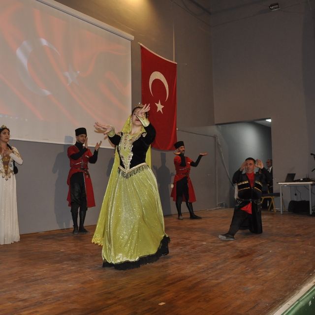 Bulanık'ta "Ahıskalılar Gecesi" coşkusu