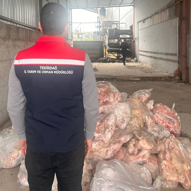 Tekirdağ'da etiketsiz 2 bin 800 kilogram hayvansal ürün imha edildi