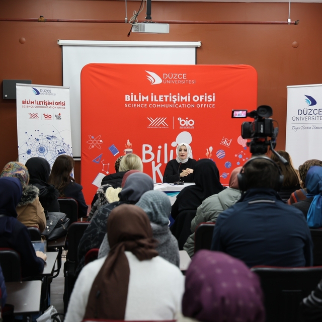 Bilim Kafe'de kadın sağlığı ve erken tanının önemi konuşuldu