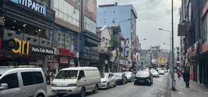 Gazipaşa Caddesi'nde hatalı parklara sürücüler isyan etti