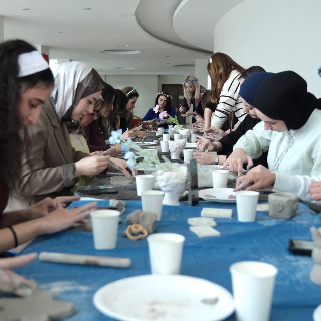 Tokatlı kadınlar kil atöyesine girip hünerlerini sergiledi