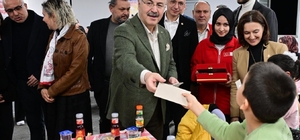 Kızılay 450 çocuğu gönül sofrasında buluşturdu